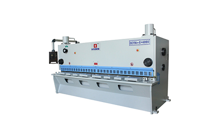 QC11K-數控閘式剪板機